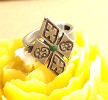 Load image into Gallery viewer, antique Tuareg elevated engraved table silver ring size 7 ,Tuareg jewelry, Sahara ring, Moroccan silver, tribal jewelry, Tuareg silver