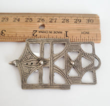 Load image into Gallery viewer, Moroccan Vintage handmade Tuareg Silve pendant, Ethnic Tribal, Tuareg Silver, Sahara jewelry, Ethnic Jewelry, Tribal Jewelry