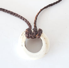 Load image into Gallery viewer, Antique shell slices Necklace Berber Morocco tribal jewelry,old shell slices,Moroccan jewelry,shell Necklace,Ethiopia Silver