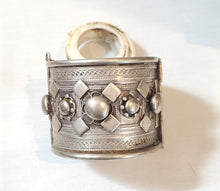 Load image into Gallery viewer, Antique Ethiopian Silver Cuff BRACELET ,Ethnic Tribal cuff, Antique ,Boho jewelry , Ethnic, East African