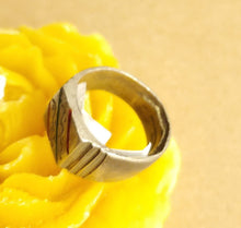 Load image into Gallery viewer, antique Tuareg elevated engraved table silver ring size 8.5, Tuareg jewelry, Sahara ring, Moroccan silver, tribal jewelry, Tuareg silver