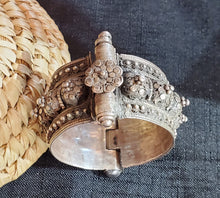 Load image into Gallery viewer, Vintage Silver Bedouin Bangle: Yemen Ethnic Tribal Jewelry