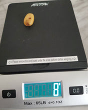 Load image into Gallery viewer, Antique natural amber bead from Morocco 8 gr, Amazigh amber, natural amber, amber jewelry, Berber genuine amber, Moroccan amber,
