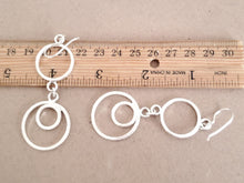 Load image into Gallery viewer, Moroccan Berber Sterling Silver Dangle Earrings: Circle Design