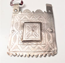 Load image into Gallery viewer, Antique large Tuareg Silver Pendant from Niger, Old African Pendant, Jewelry Making Supplies ,Tuareg jewelry,African jewelry