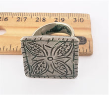 Load image into Gallery viewer, Moroccan antique Tuareg SILVER RING size US 8 tribal jewelry,Tuareg jewelry, Sahara ring,Moroccan silver,tribal jewelry,Tuareg silver