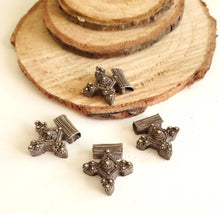 Load image into Gallery viewer, Moroccan Berber Old Silver Cross Pendant, Berber Amulet,Berber Talisman,Berber Jewelry,African Jewelry,Moroccan Jewelry,Berber Ethnic,