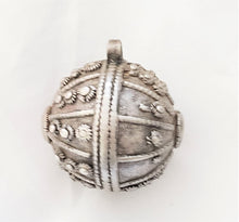 Load image into Gallery viewer, Old silver hallmarked beads from Yemen circa 1910s,Hand Crafted Silver,Ethnic Jewelry,Tribal Jewelry,