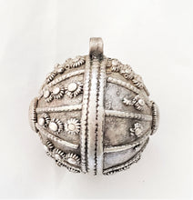 Load image into Gallery viewer, Old silver hallmarked beads from Yemen circa 1910s,Hand Crafted Silver,Ethnic Jewelry,Tribal Jewelry,