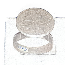 Load image into Gallery viewer, antique Tuareg elevated engraved table silver ring size 10 ,Tuareg jewelry, Sahara ring,Moroccan silver,tribal jewelry,Tuareg silver