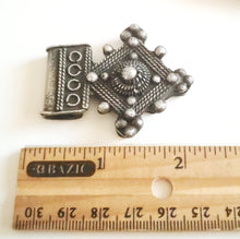 Load image into Gallery viewer, Moroccan Berber Old traditional 925 silver cross pendant,Berber Talisman,Berber Jewelry,African Jewelry,Moroccan Jewelry,Berber Ethnic,