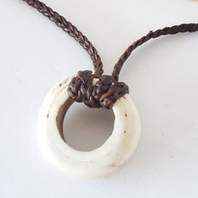 Load image into Gallery viewer, Antique shell slices Necklace Berber Morocco tribal jewelry,old shell slices,Moroccan jewelry,shell Necklace,Ethiopia Silver
