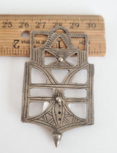 Load image into Gallery viewer, Moroccan Vintage handmade Tuareg Silve pendant, Ethnic Tribal, Tuareg Silver, Sahara jewelry, Ethnic Jewelry, Tribal Jewelry
