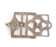 Load image into Gallery viewer, Moroccan Vintage handmade Tuareg Silve pendant, Ethnic Tribal, Tuareg Silver, Sahara jewelry, Ethnic Jewelry, Tribal Jewelry
