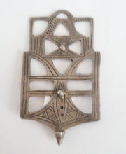 Load image into Gallery viewer, Moroccan Vintage handmade Tuareg Silve pendant, Ethnic Tribal, Tuareg Silver, Sahara jewelry, Ethnic Jewelry, Tribal Jewelry
