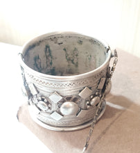 Load image into Gallery viewer, Antique Ethiopian Silver Cuff BRACELET ,Ethnic Tribal cuff, Antique ,Boho jewelry , Ethnic, East African
