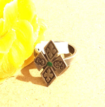 Load image into Gallery viewer, antique Tuareg elevated engraved table silver ring size 7 ,Tuareg jewelry, Sahara ring, Moroccan silver, tribal jewelry, Tuareg silver
