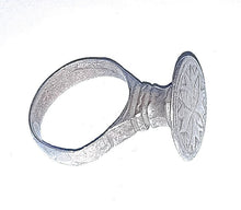 Load image into Gallery viewer, antique Tuareg elevated engraved table silver ring size 10 ,Tuareg jewelry, Sahara ring,Moroccan silver,tribal jewelry,Tuareg silver
