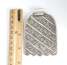 Load image into Gallery viewer, Moroccan Old XLarge silver Hand of Fatima Hamsa Pendant Amulet,Berber Jewelry,African Jewelry,Moroccan Jewelry,Hand of Fatima Charm,
