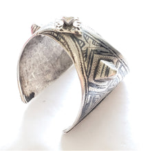 Load image into Gallery viewer, Antique SILVER Enamel Moroccan Berber Ida ou Nadif BRACELET,ethnic tribal,tribal bracelets,Moroccan jewelry,ethnic jewelry,Tuareg bracelets
