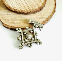 Load image into Gallery viewer, Moroccan Berber Old traditional silver cross pendant,Berber Talisman
