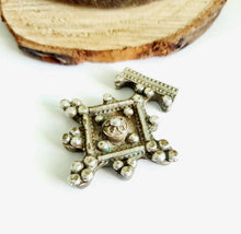 Load image into Gallery viewer, Moroccan Berber Old traditional silver cross pendant,Berber Talisman
